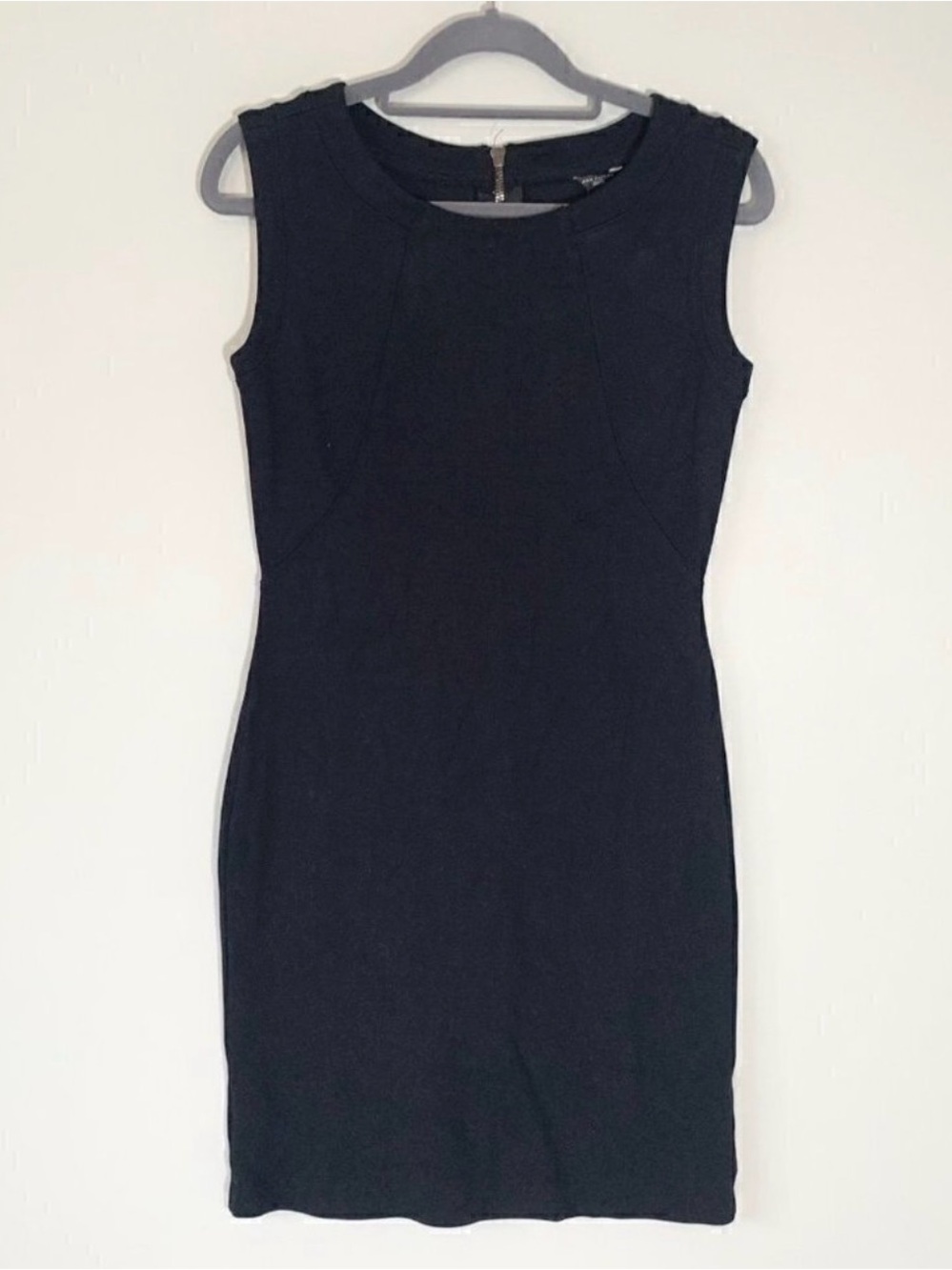 Ann Taylor Petite Black Sleeveless Zip Back Sheath Dress 2P Little‎ Black Dress